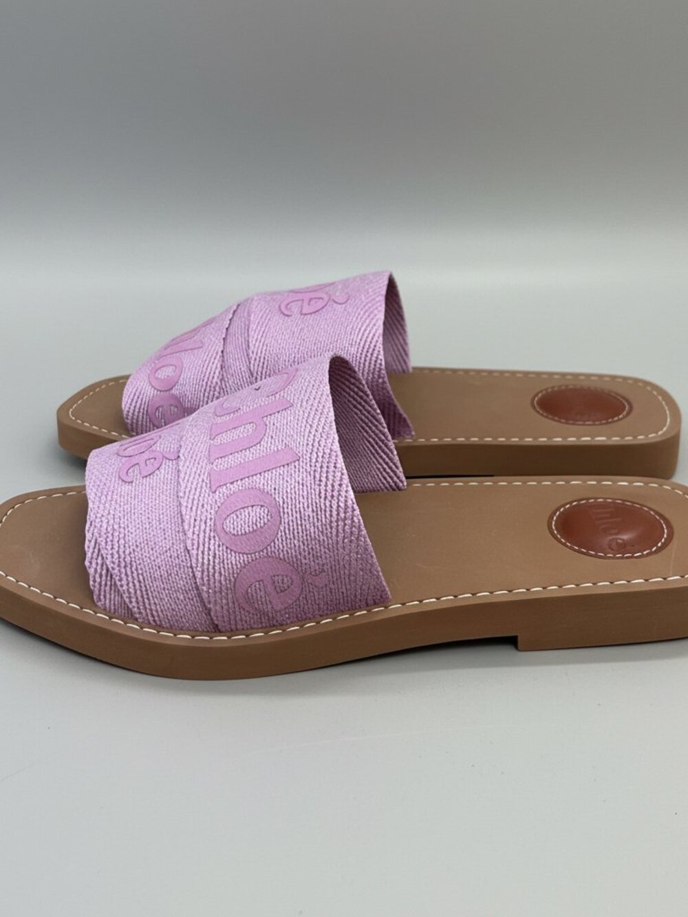 Chloe lavender Woody logo slides, size 8, NEW WITH TAGS!